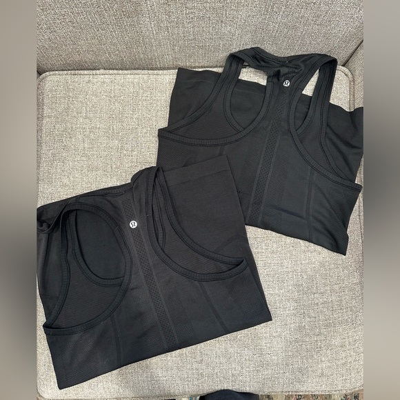 Sold out - Picture 3 of 3